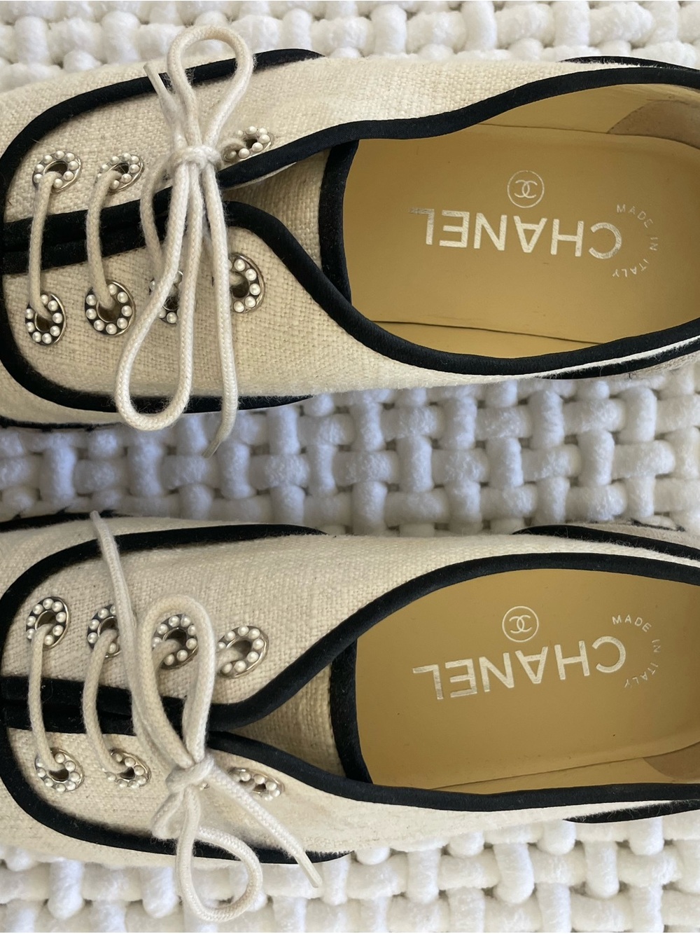 CHANEL Beige White Espadrilles linen with pearl accents. Interlocking CC - Picture 3 of 16